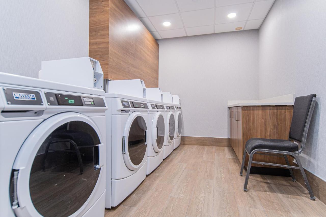Towneplace Suites By Marriott Brantford And Conference Centre מראה חיצוני תמונה
